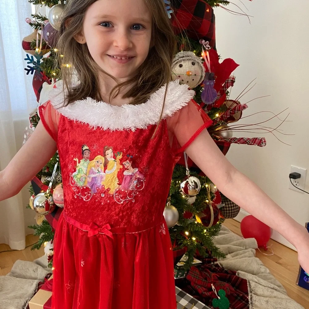 Disney Princess Red Kids Costume or sleepwear. - Picture 4 of 10